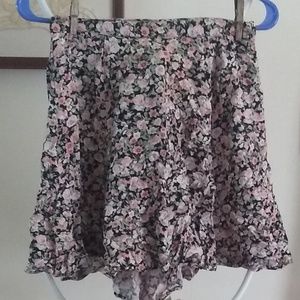 Vintage floral mini skirt
